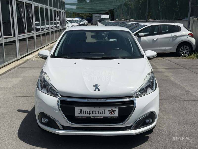 Peugeot 208 1.2 B