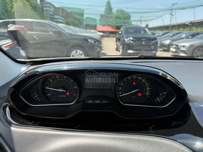 Peugeot 208 1.2 B
