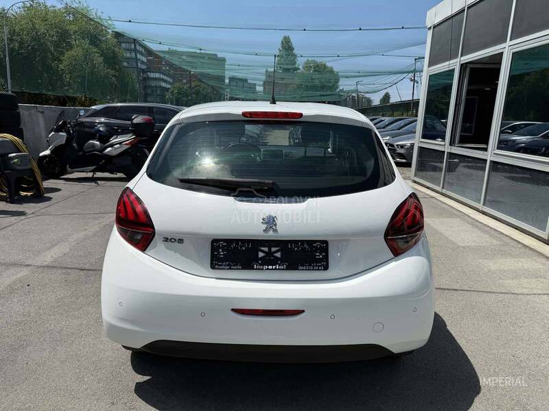 Peugeot 208 1.2 B