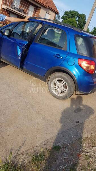 Suzuki SX4 2008. god. -  kompletan auto u delovima