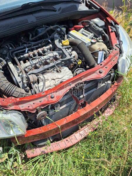 Suzuki SX4 2008. god. -  kompletan auto u delovima