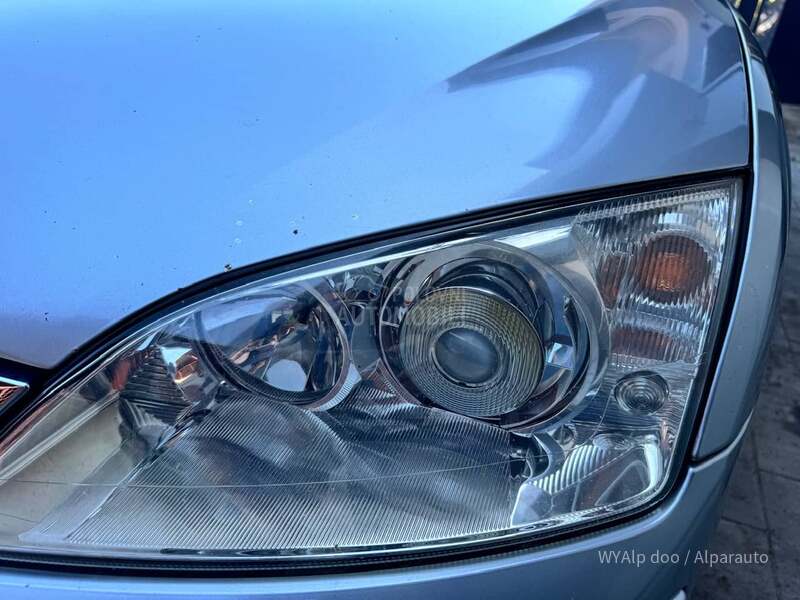 Ford Mondeo 1.8 Ghia