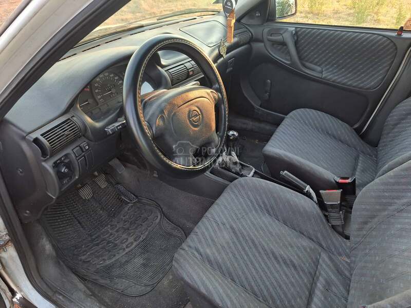 Opel Astra F 1.4
