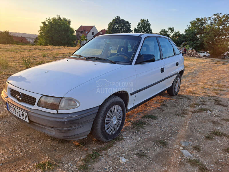 Opel Astra F 1.4