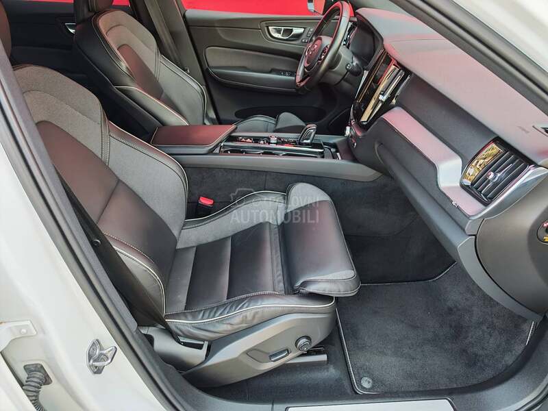 Volvo XC60 T8 AWD R DESIGN