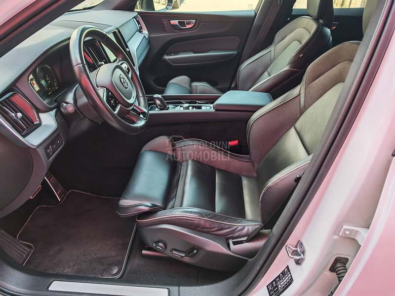 Volvo XC60 T8 AWD R DESIGN