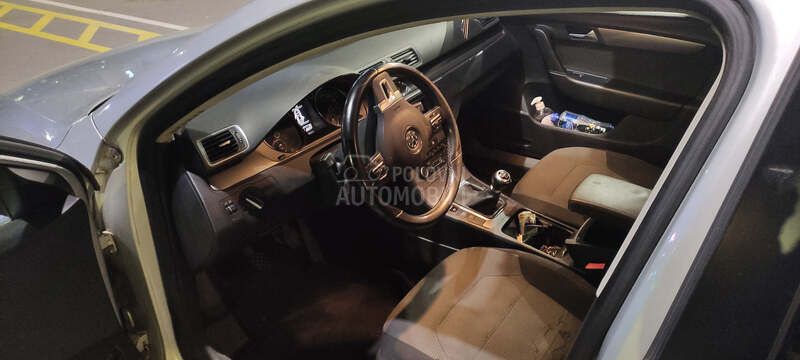 Volkswagen Passat B7 