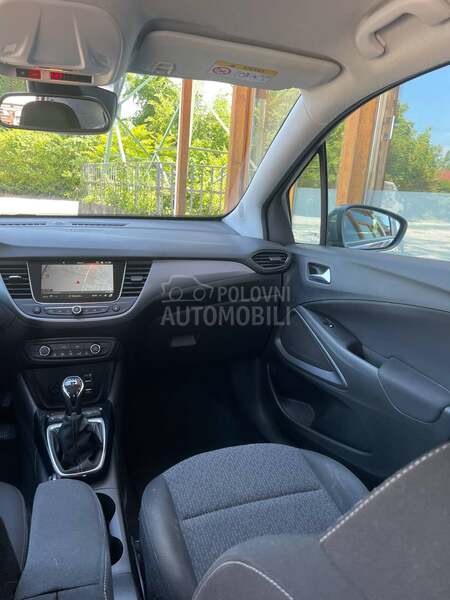 Opel Crossland X  1.2