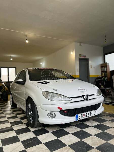 Peugeot 206 