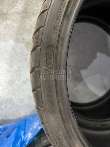 Laufenn 245/30 R20 Letnja