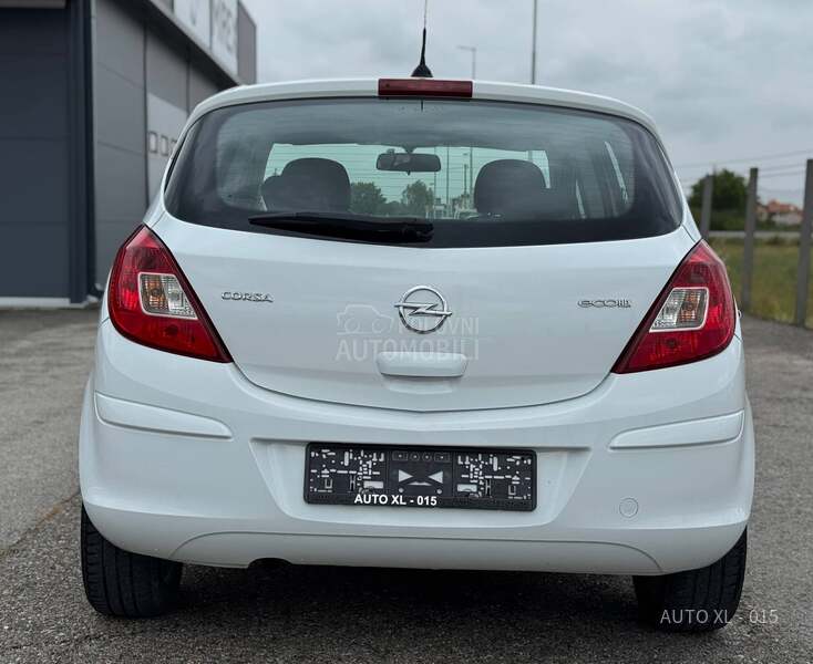 Opel Corsa D 1.3 CDTI // NAV