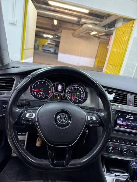 Volkswagen Golf 7 7.5 R look