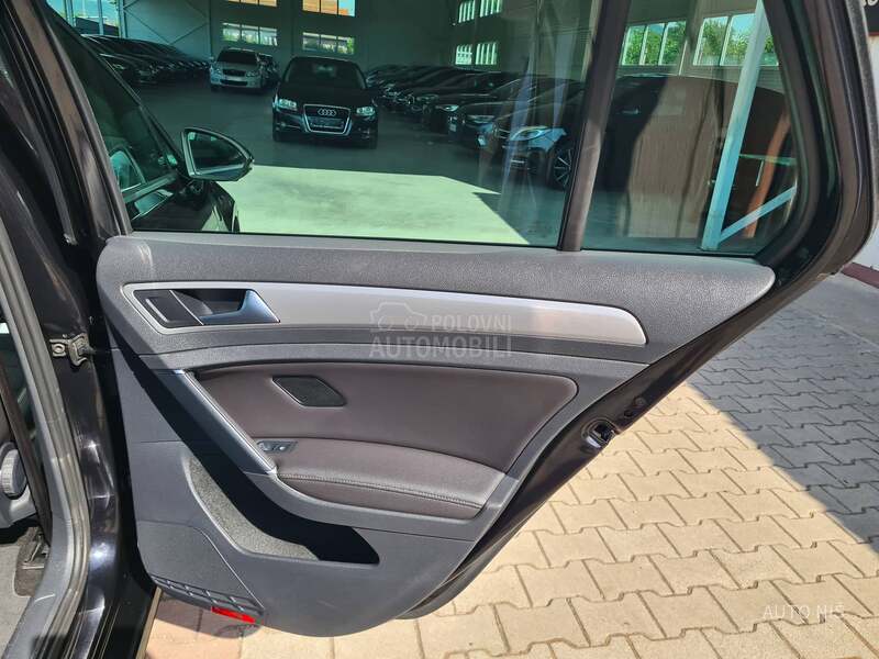 Volkswagen Golf 7 1.4 TSI STYLE