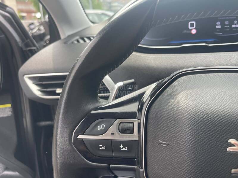 Peugeot 3008 1.2 B Autom