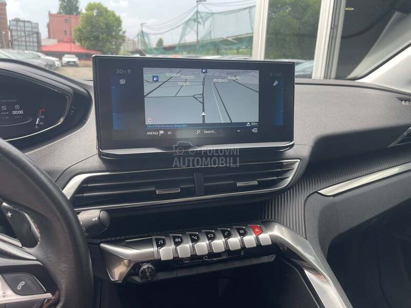 Peugeot 3008 1.2 B Autom