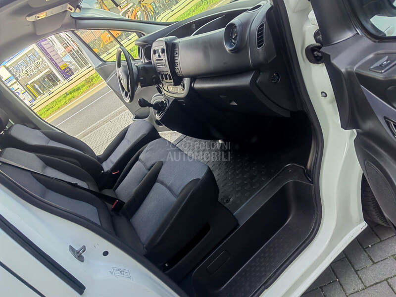 Opel Vivaro 1 6Cdti Long 8plus1