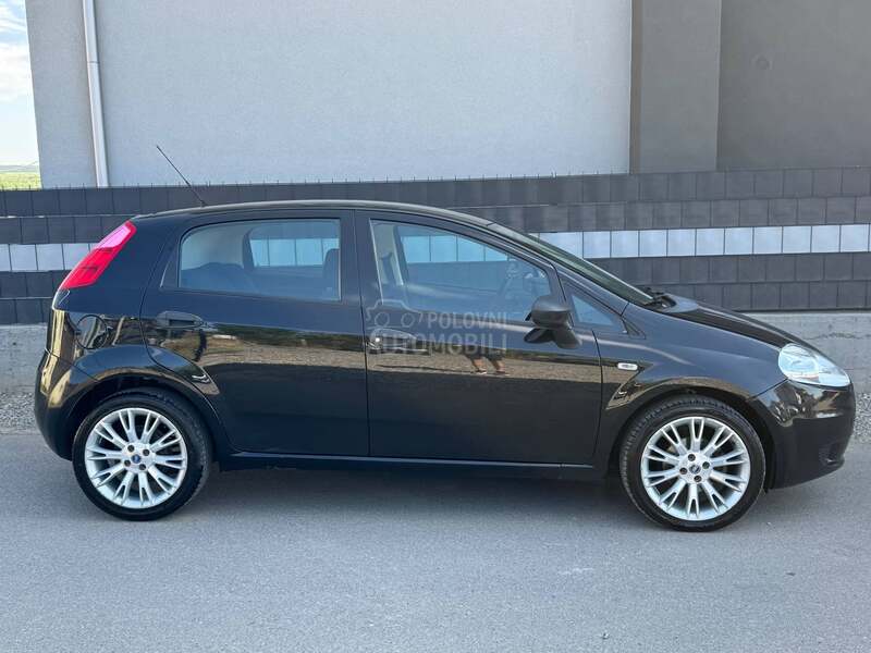 Fiat Grande Punto 1.4 Young CH AC