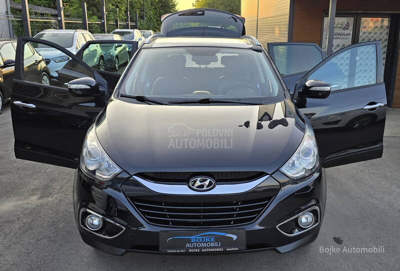 Hyundai ix35 2.0CRDI 4x4 F.U.L.L