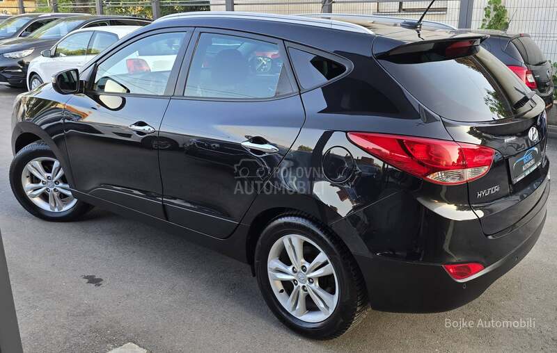 Hyundai ix35 2.0CRDI 4x4 F.U.L.L