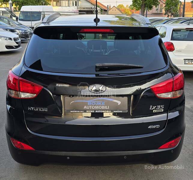 Hyundai ix35 2.0CRDI 4x4 F.U.L.L