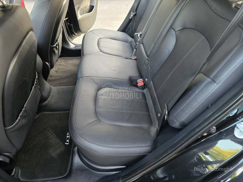 Hyundai ix35 2.0CRDI 4x4 F.U.L.L