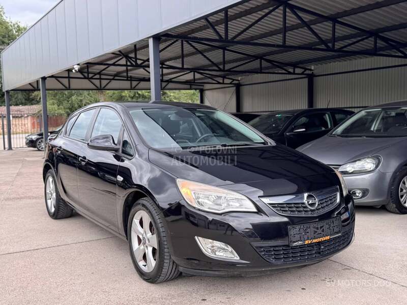 Opel Astra J 1.7CDTI 110
