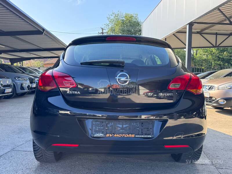 Opel Astra J 1.7CDTI 110
