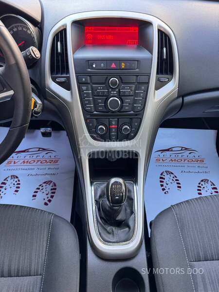 Opel Astra J 1.7CDTI 110