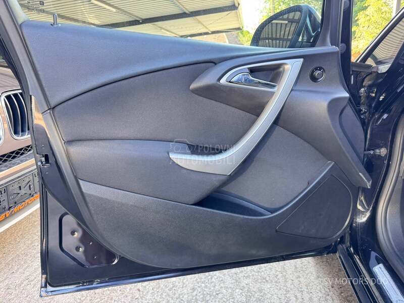 Opel Astra J 1.7CDTI 110
