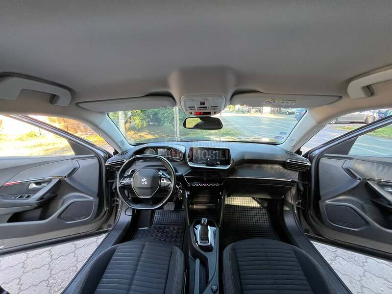 Peugeot 2008 1.2b AUT KAM