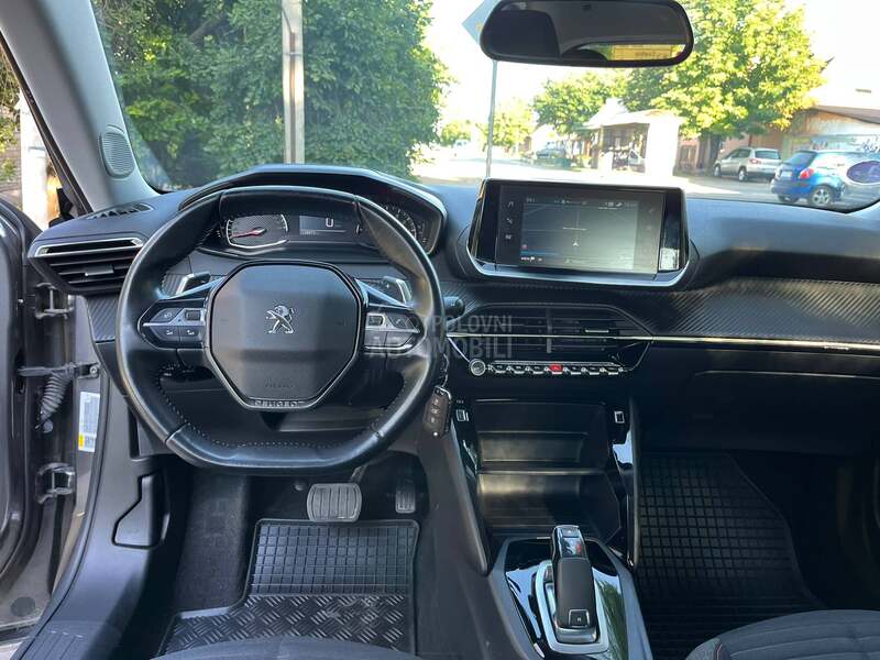 Peugeot 2008 1.2b AUT KAM