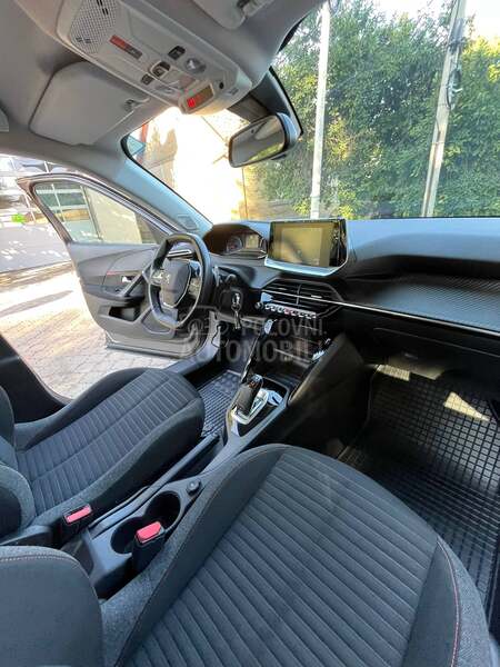 Peugeot 2008 1.2b AUT KAM