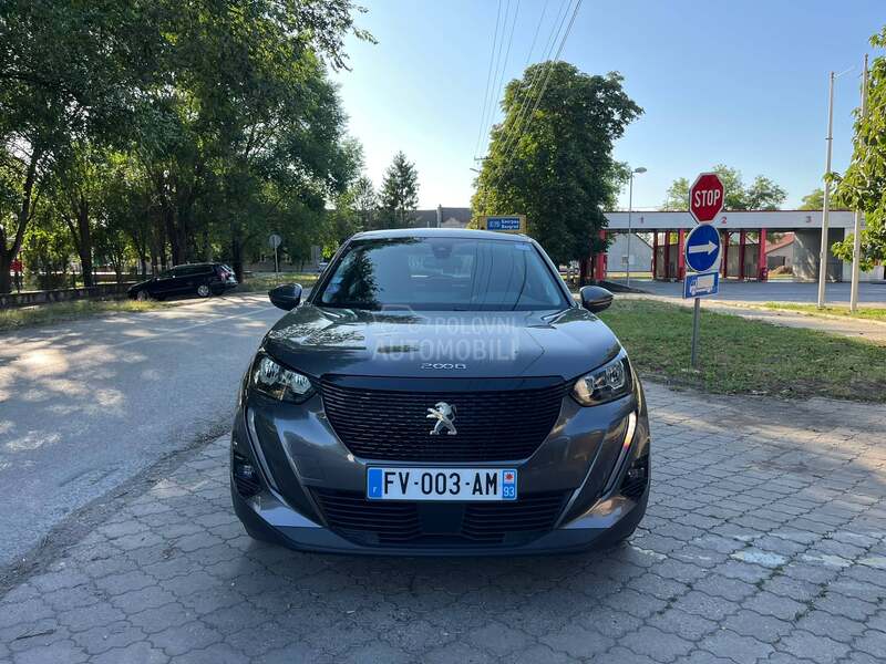 Peugeot 2008 1.2b AUT KAM