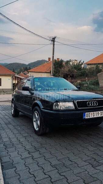 Audi 80 