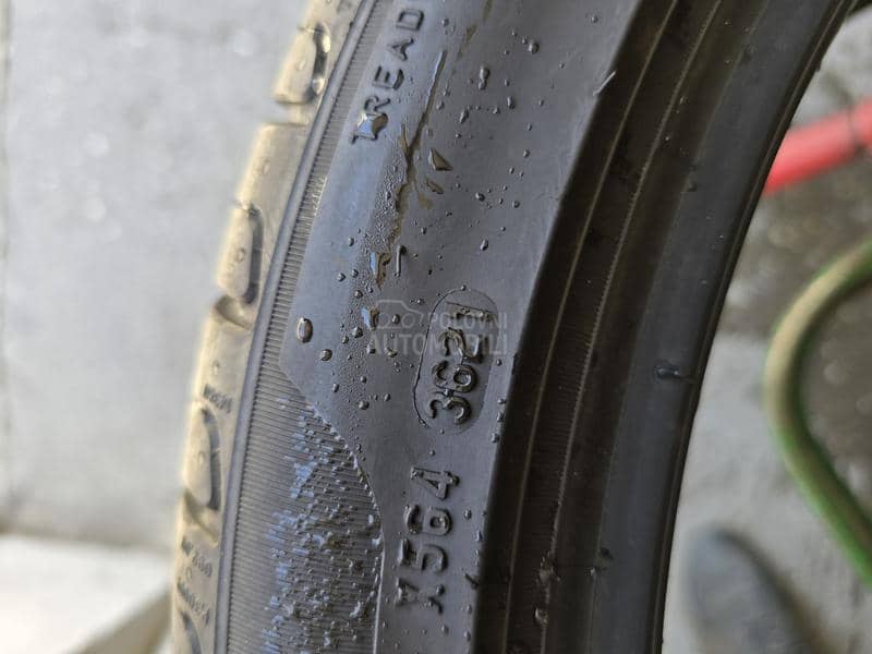 Pirelli 215/45 R18 Letnja