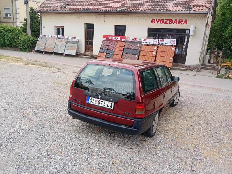 Opel Astra F 