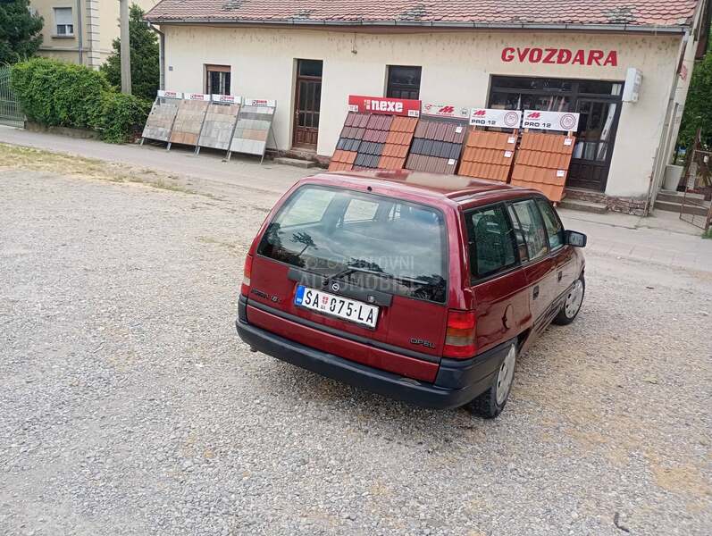 Opel Astra F 