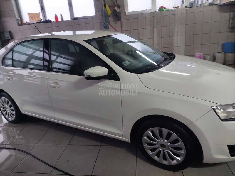 Škoda Rapid 
