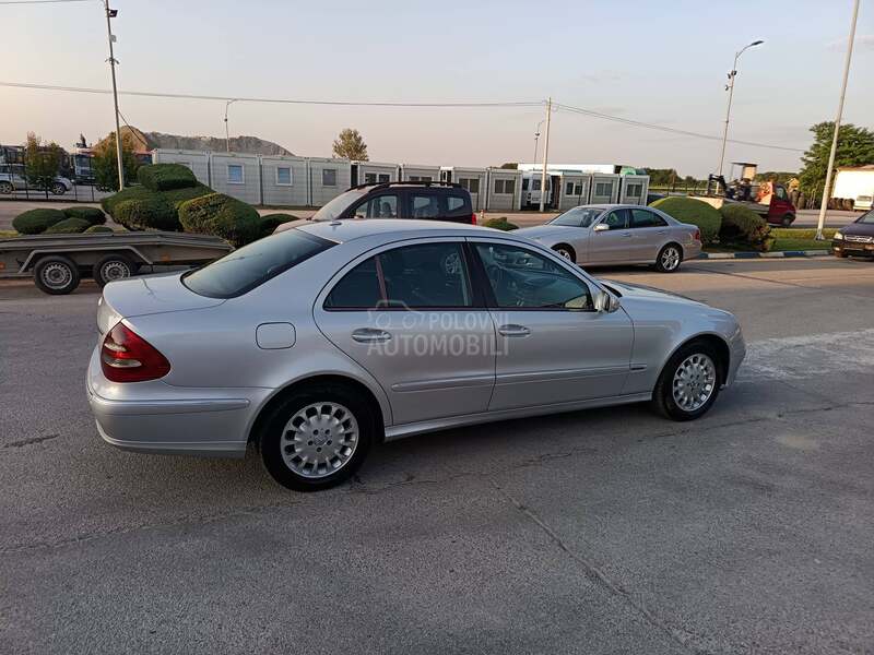 Mercedes Benz E 200 ELEGANCE