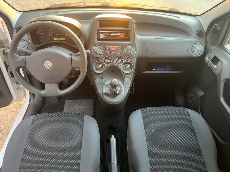 Fiat Panda 1.2 b T0P STANJE