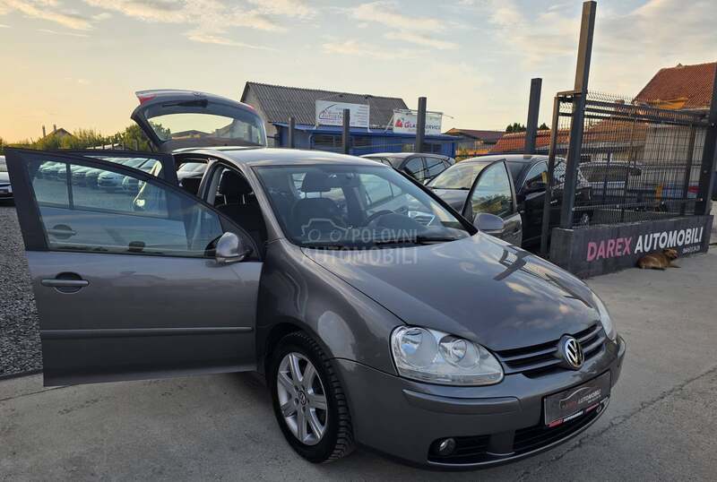 Volkswagen Golf 5 1.4 TSI