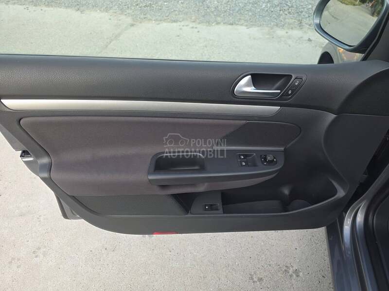 Volkswagen Golf 5 1.4 TSI