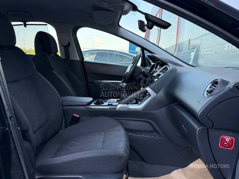 Peugeot 3008 1.6 E HDI NAVY
