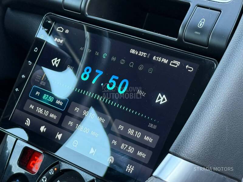 Peugeot 3008 1.6 E HDI NAVY