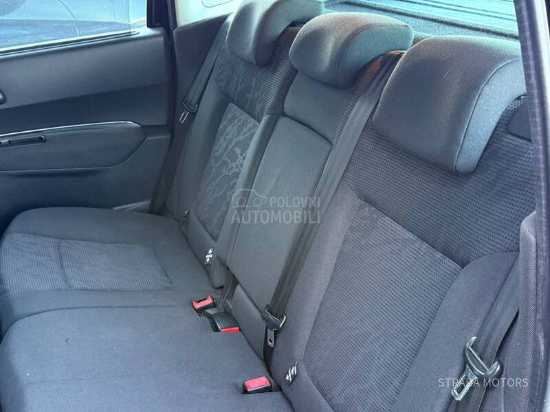 Peugeot 3008 1.6 E HDI NAVY