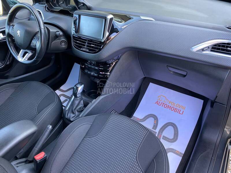 Peugeot 208 Allure 100.000 k.m.