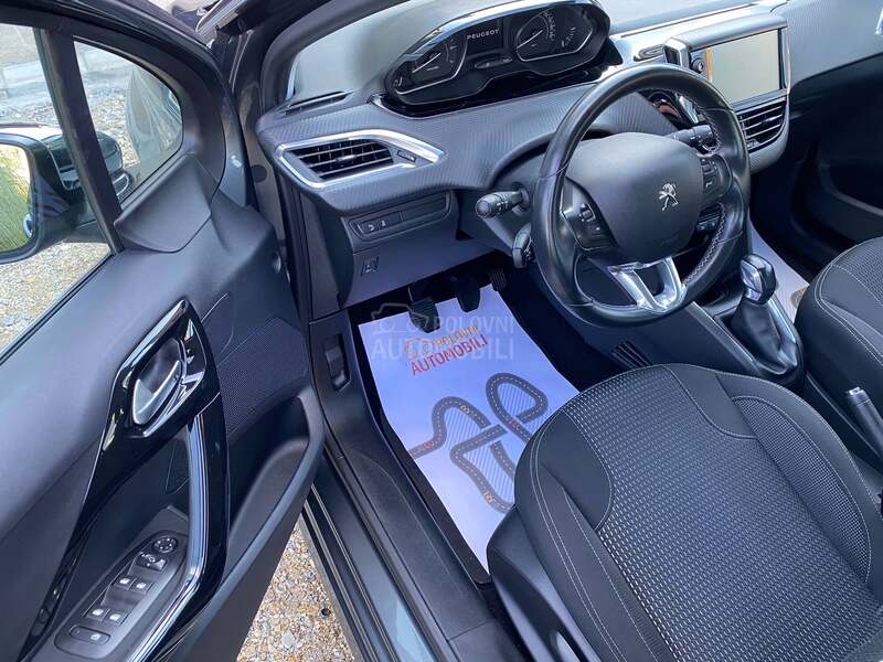 Peugeot 208 Allure 100.000 k.m.