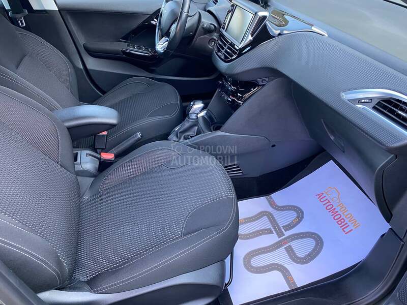 Peugeot 208 Allure 100.000 k.m.