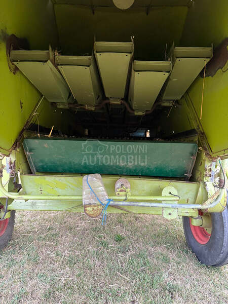 Claas compact 30