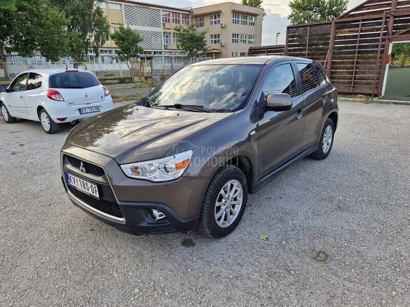 Mitsubishi ASX 4 X 4